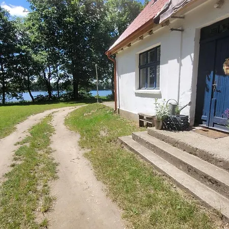 Winnica Niebo - Z Balia Nad Jeziorem Dağ evi *